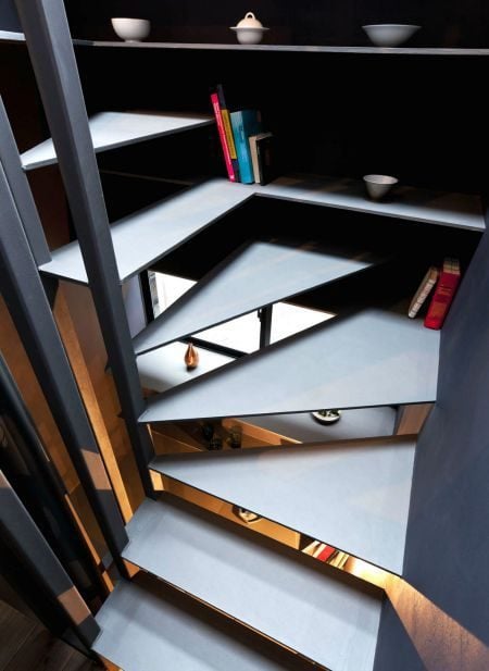 Toshima-long-and-narrow-house-stairs-and-shelves-1439461946_1200x0