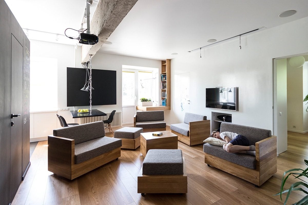 2versatile-living-room-furniture
